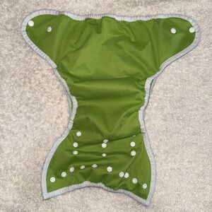 Thirsties Green Cloth Diaper with Snap Closures, size two